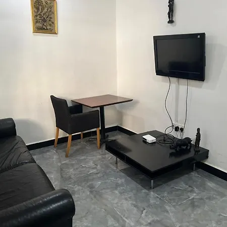Shamanice Lodge & Apartment